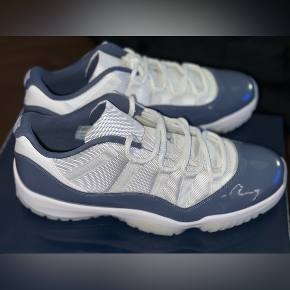 Jordan 11 low diffused blue - Picture 3 of 7
